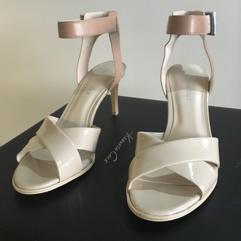 Kenneth Cole sandal